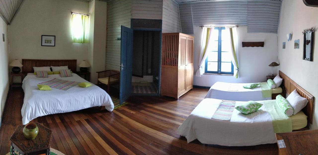 Hotel Le Trianon Antsirabe Buitenkant foto