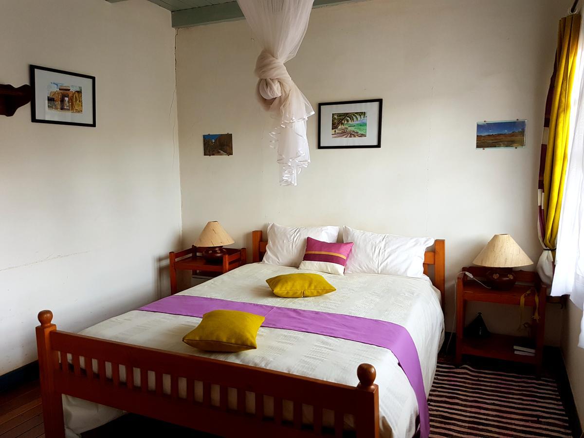 Hotel Le Trianon Antsirabe Buitenkant foto