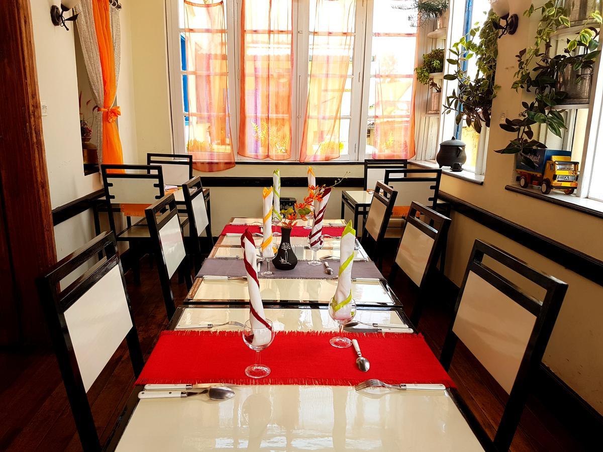 Hotel Le Trianon Antsirabe Buitenkant foto